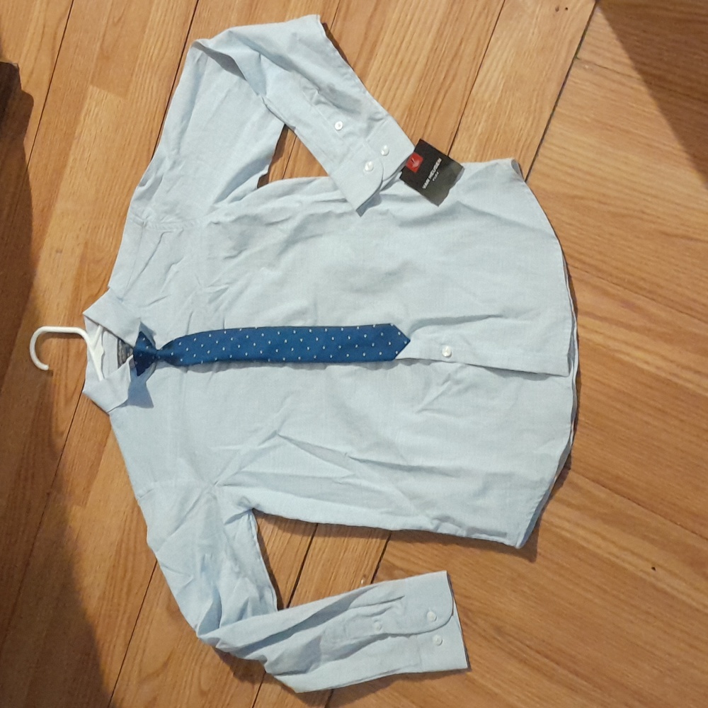 Boys Van Heusen flex dress shirt